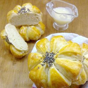 Cách làm bánh mì hình bông hoa