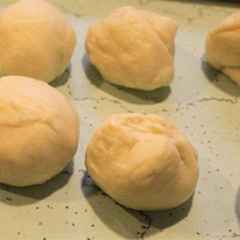 Cách làm bánh mì hình cây thông