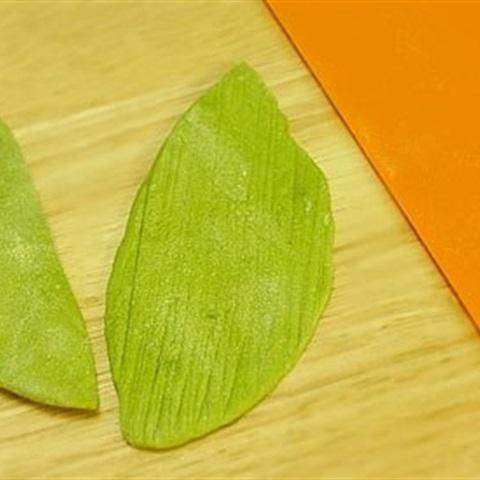 Cách làm bánh mì hình trái bắp