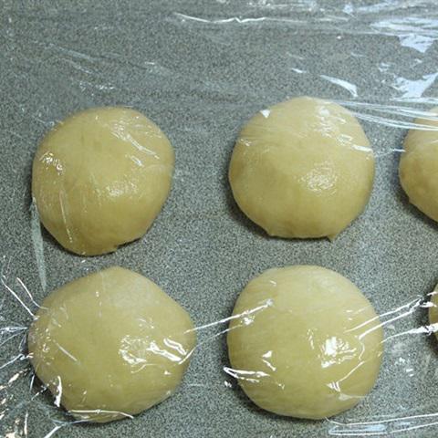 Cách làm bánh mì hot dog