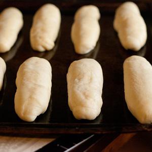 Cách làm bánh mì hot dog