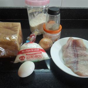 Cách làm bánh mì kẹp cá chiên