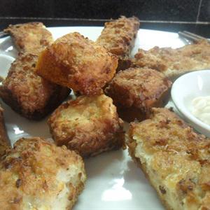 Cách làm bánh mì kẹp cá chiên