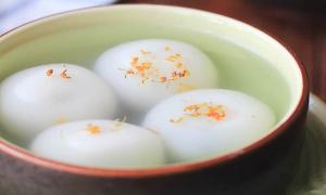 Bánh mì kẹp kem chiên ăn hoài không chán