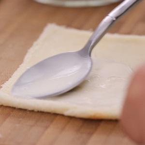 Cách làm bánh mì kẹp kem chiên