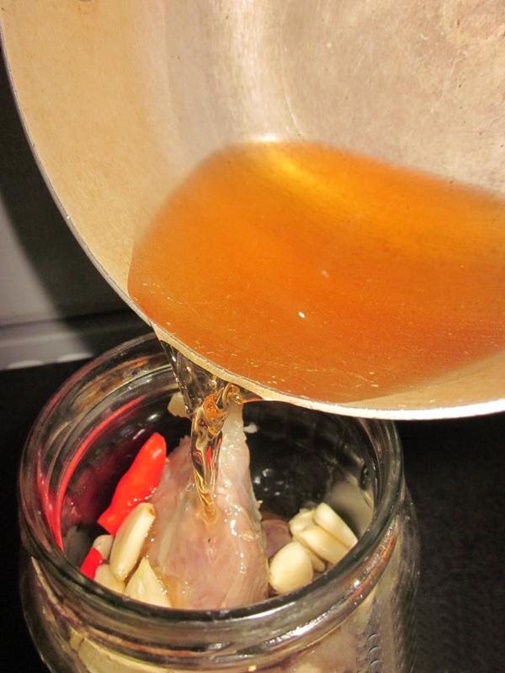 Bánh mì kẹp kem "ngoài nóng trong lạnh" thơm ngon hết sẩy