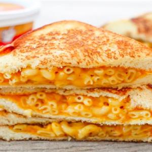 Cách làm bánh mì kẹp phô mai