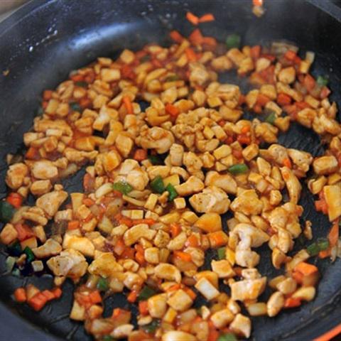 Cách làm bánh mì kẹp thịt gà chiên