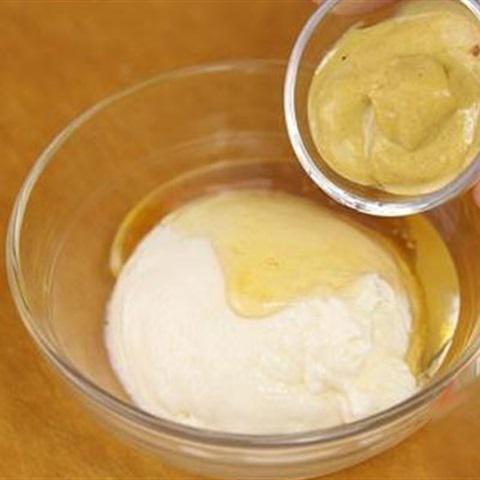 Cách làm bánh mì kẹp thịt xông khói