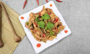 Bánh mì khoai tây kẹp thịt mềm thơm, đủ chất cho ngày mới tràn đầy năng lượng