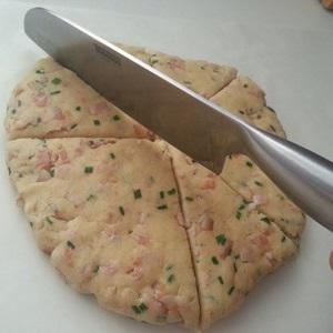 Cách làm bánh mì mặn