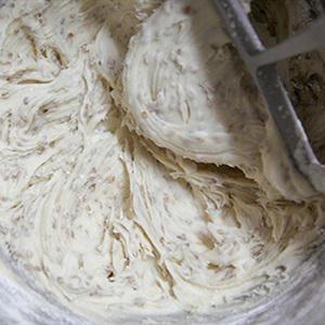 Cách làm bánh mì mè