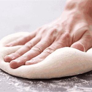 Cách làm bánh mì ngọt nhân mứt dâu