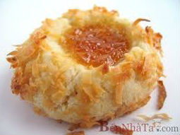 Bánh mì ngọt nhân mứt dứa