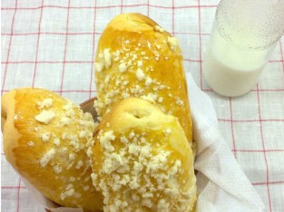 Bánh mì nhân đậu đỏ