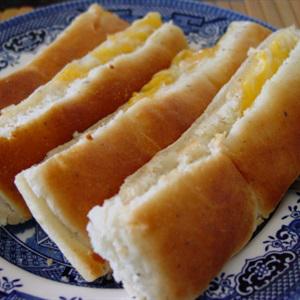 Cách làm bánh mì nhân phô mai