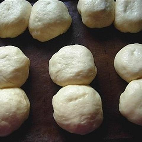 Cách làm bánh mì nhân thịt nguội