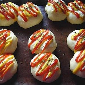 Cách làm bánh mì nhân thịt nguội