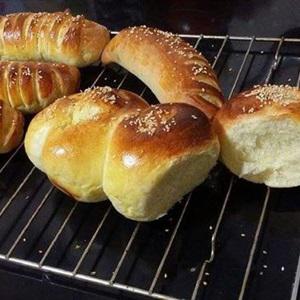 Cách làm bánh mì nhân xúc xích