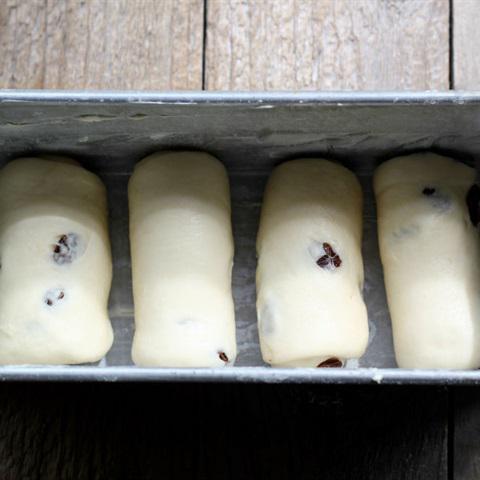 Cách làm bánh mì nho