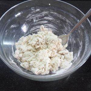 Cách làm bánh mì nho khô