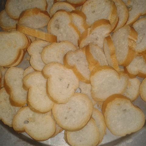 Cách làm bánh mì nướng mè