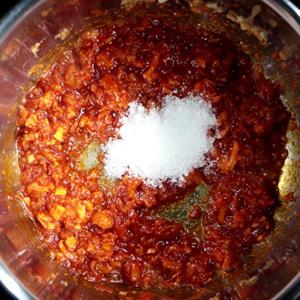 Cách làm bánh mì nướng muối ớt