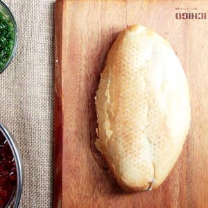 Cách làm bánh mì nướng muối ớt