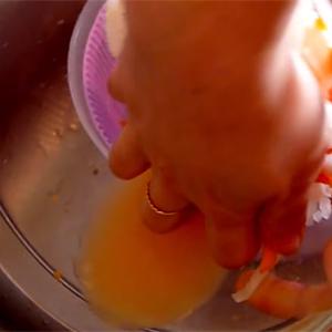 Cách làm bánh mì pa tê thịt nguội