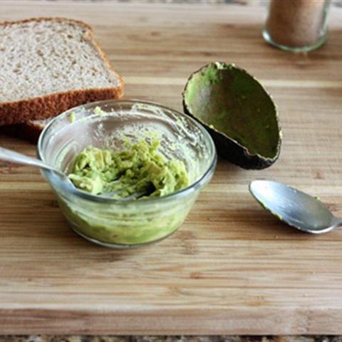 Cách làm bánh mì phết bơ trứng