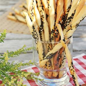 Cách làm bánh mì que rắc mè