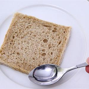 Cách làm bánh mì sandwich cuộn phô mai chiên