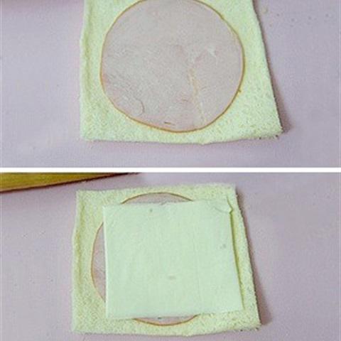 Cách làm bánh mì sandwich cuộn thịt xông khói