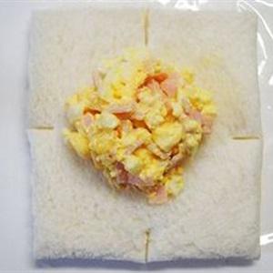 Cách làm bánh mì sandwich kẹp bắp