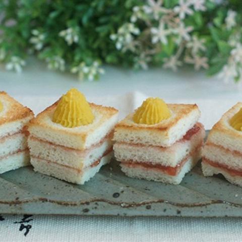Cách làm bánh mì sandwich kẹp mứt