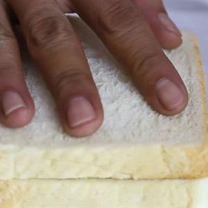 Cách làm bánh mì sandwich phô mai nướng với bàn ủi