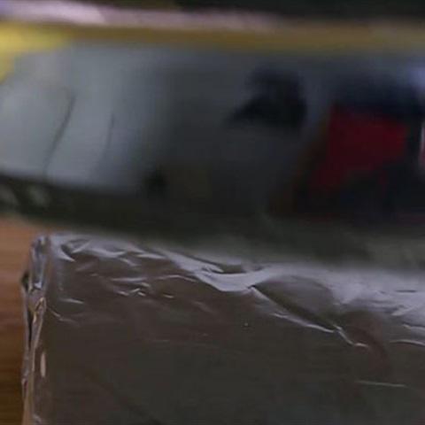 Cách làm bánh mì sandwich phô mai nướng với bàn ủi