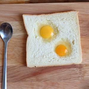 Cách làm bánh mì sandwich trứng cút