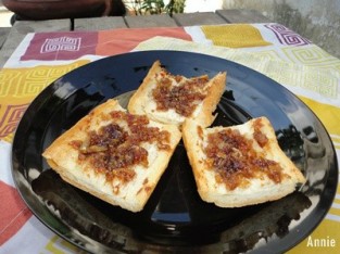 Bánh mì sấy 3 vị