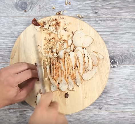 Bánh mì thịt phô mai bỏ lò mềm thơm, đủ chất cho ngày mới tràn đầy năng lượng