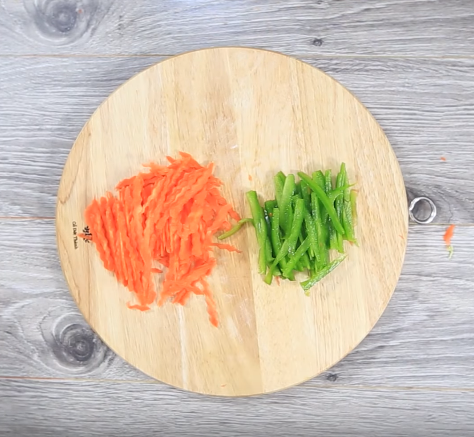 Bánh mì thịt phô mai bỏ lò mềm thơm, đủ chất cho ngày mới tràn đầy năng lượng