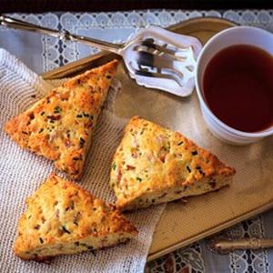 Cách làm bánh mì thịt xông khói