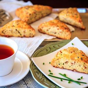 Cách làm bánh mì thịt xông khói