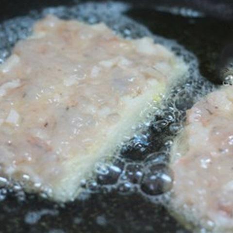 Cách làm bánh mì tôm chiên