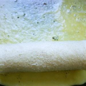 Cách làm bánh mì trứng cuốn