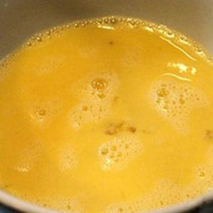 Cách làm bánh mì trứng cuốn