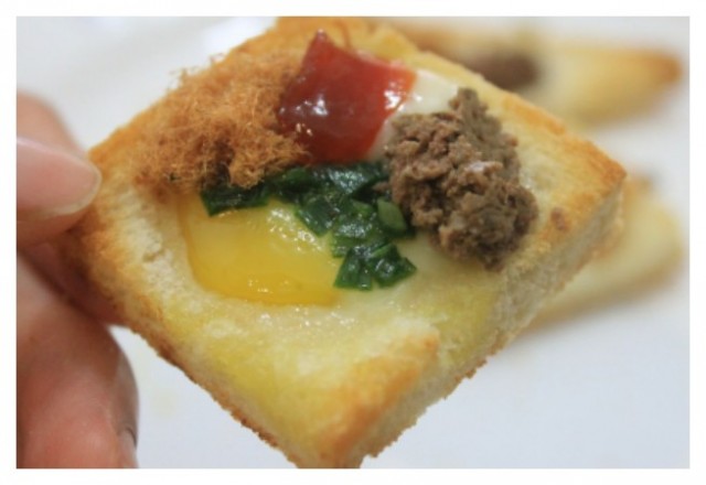 Bánh mì trứng nướng