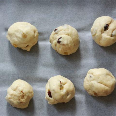 Cách làm bánh mì vòng nguyệt quế