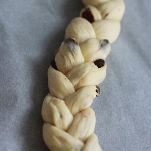 Cách làm bánh mì vòng nguyệt quế