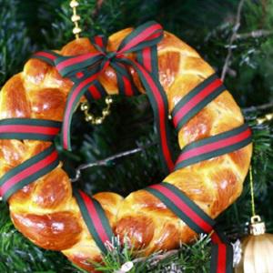 Cách làm bánh mì vòng nguyệt quế